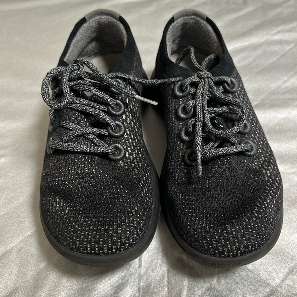 Allbirds Tree Dasher 2 shoes in women’s size 10, color black.